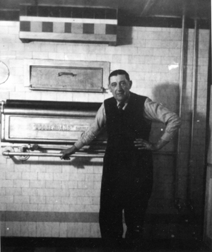 Walther Van Miegroet aan de oven